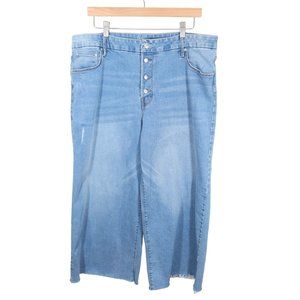 4/$25 TIME & TRU 18 Light Button Fly High Rise Wide Leg Raw Hem Stretch Jeans